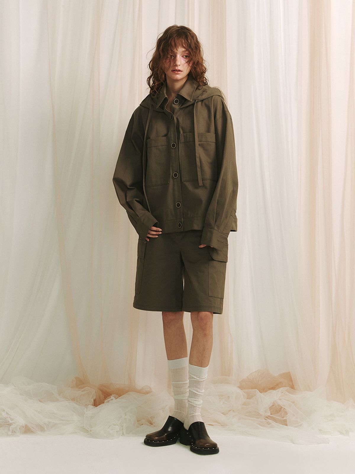 민더리(MEENDERI) BIG POCKET SHORTS - BROWN