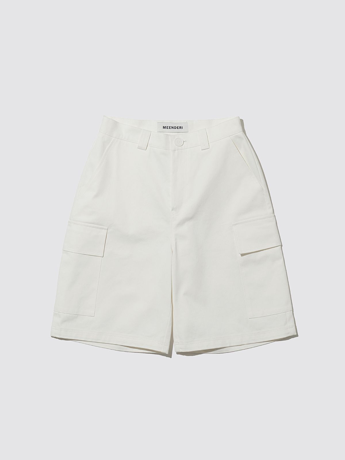 민더리(MEENDERI) BIG POCKET SHORTS - WHITE