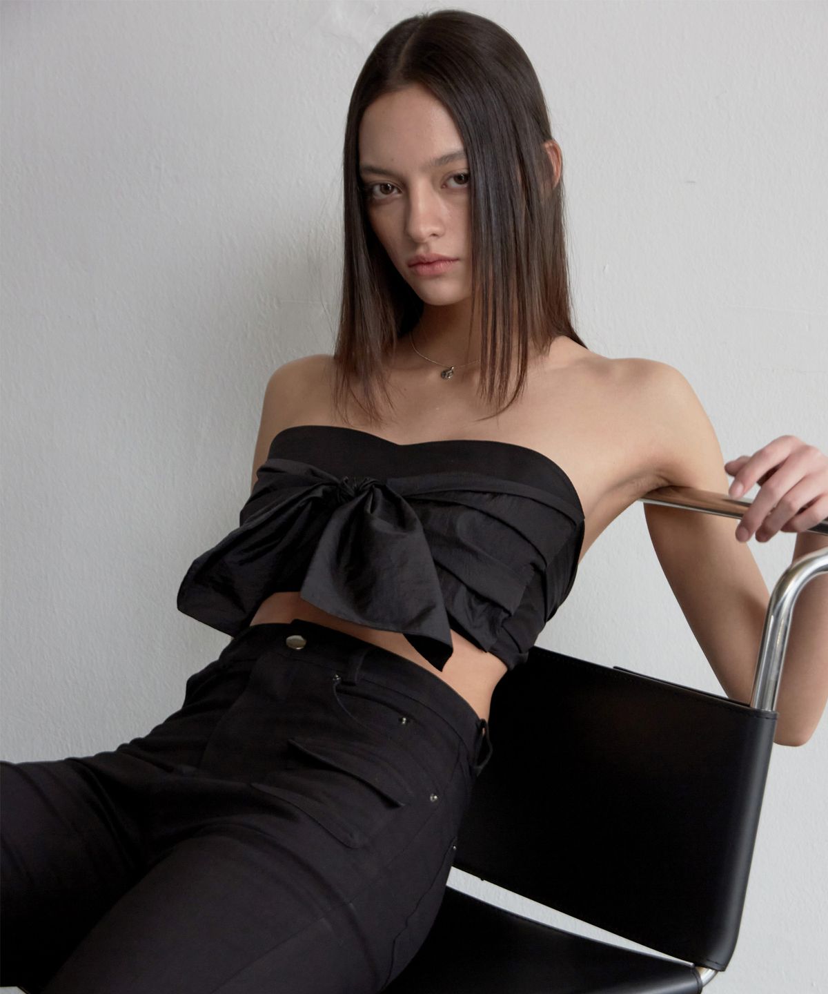 진주유즈(JINJUSE) LAYERED KNOT TOP[BLACK]