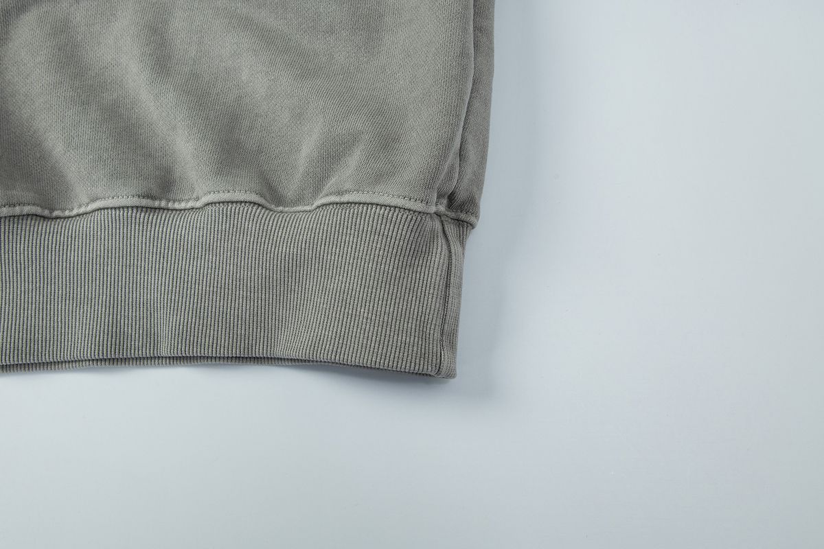 샐러드바구니(SALAD BAGUNI) Heavy Pigment Lettering Sweatshirt - gray