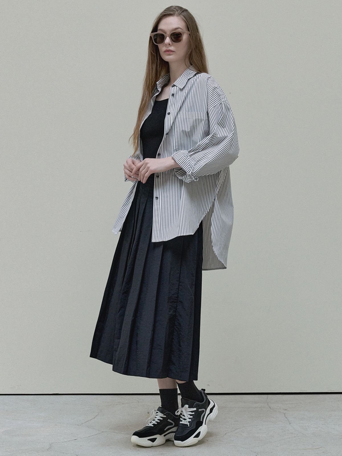 아방(AVANT-G) Unbalance Stripe overfit shirt - white