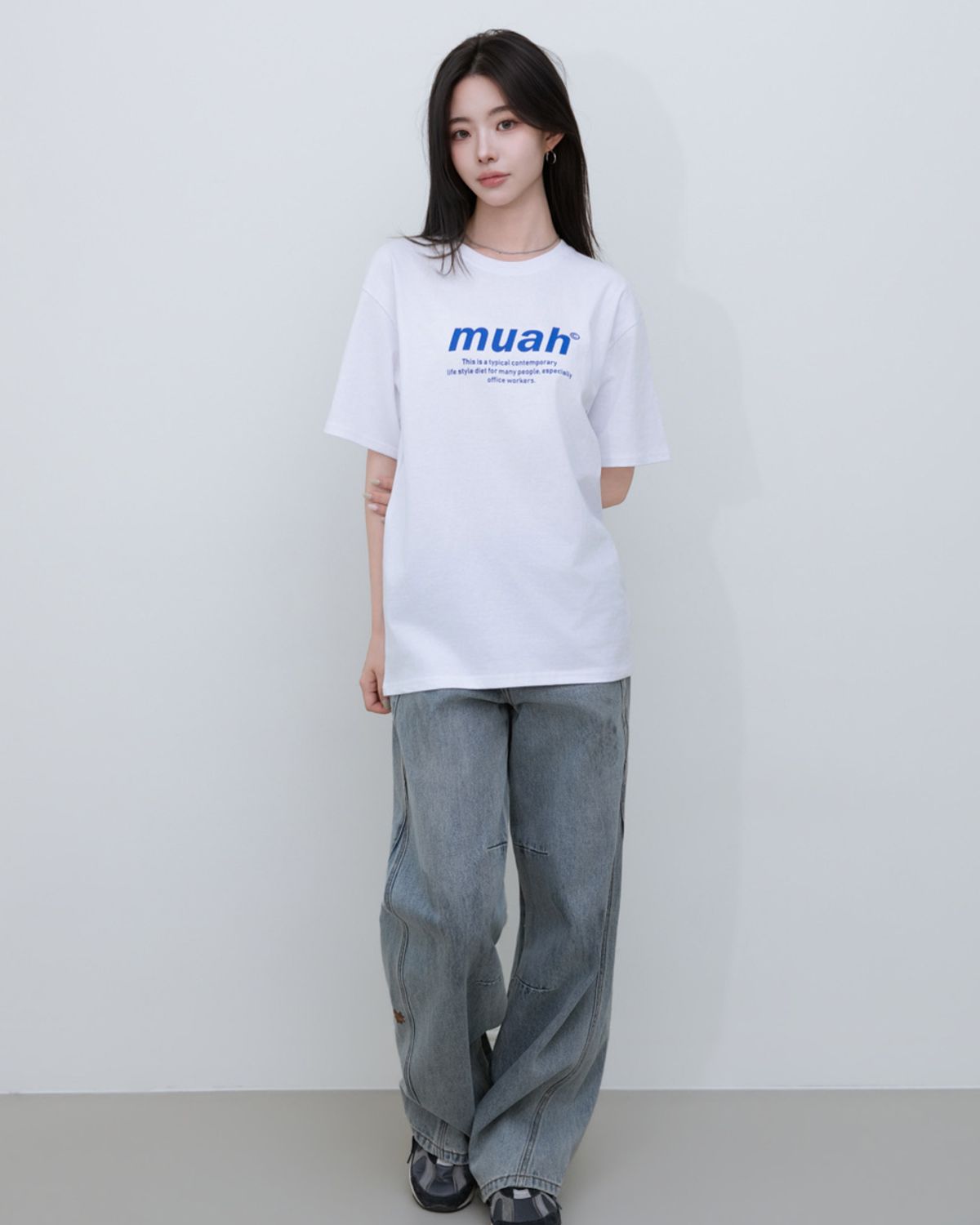 무아무아(MUAHMUAH) 무아 그래픽 스탠다드 티셔츠 [2color]