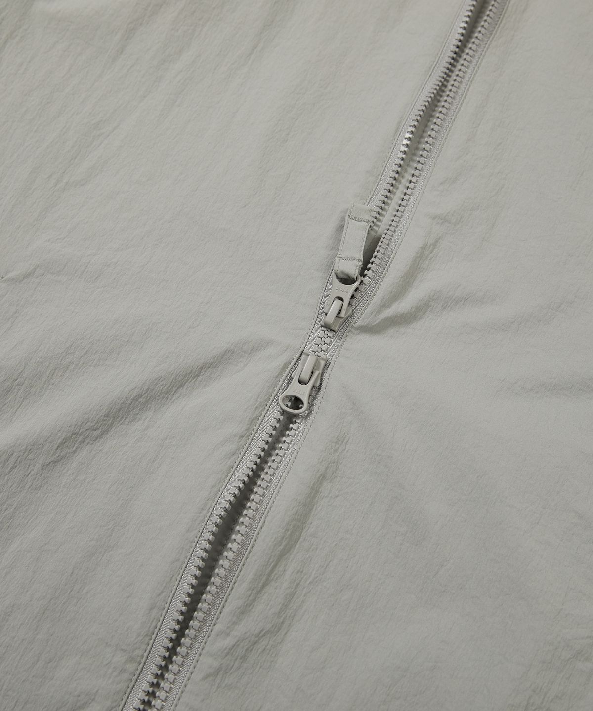 스노우피크 어패럴(SNOWPEAK APPAREL) 루트 유틸리티 포켓 바람막이 Gray (S24MURWB67)