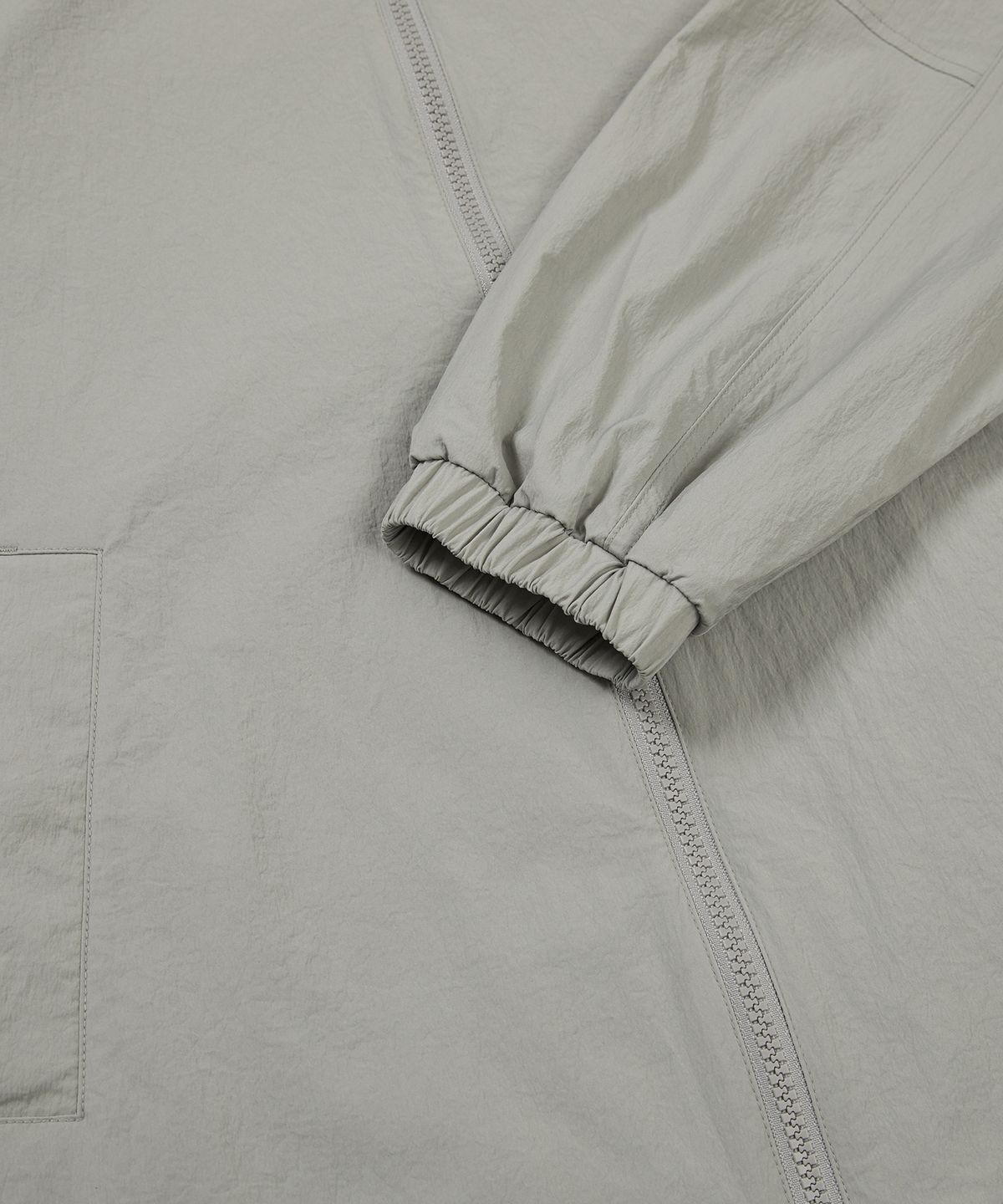 스노우피크 어패럴(SNOWPEAK APPAREL) 루트 유틸리티 포켓 바람막이 Gray (S24MURWB67)