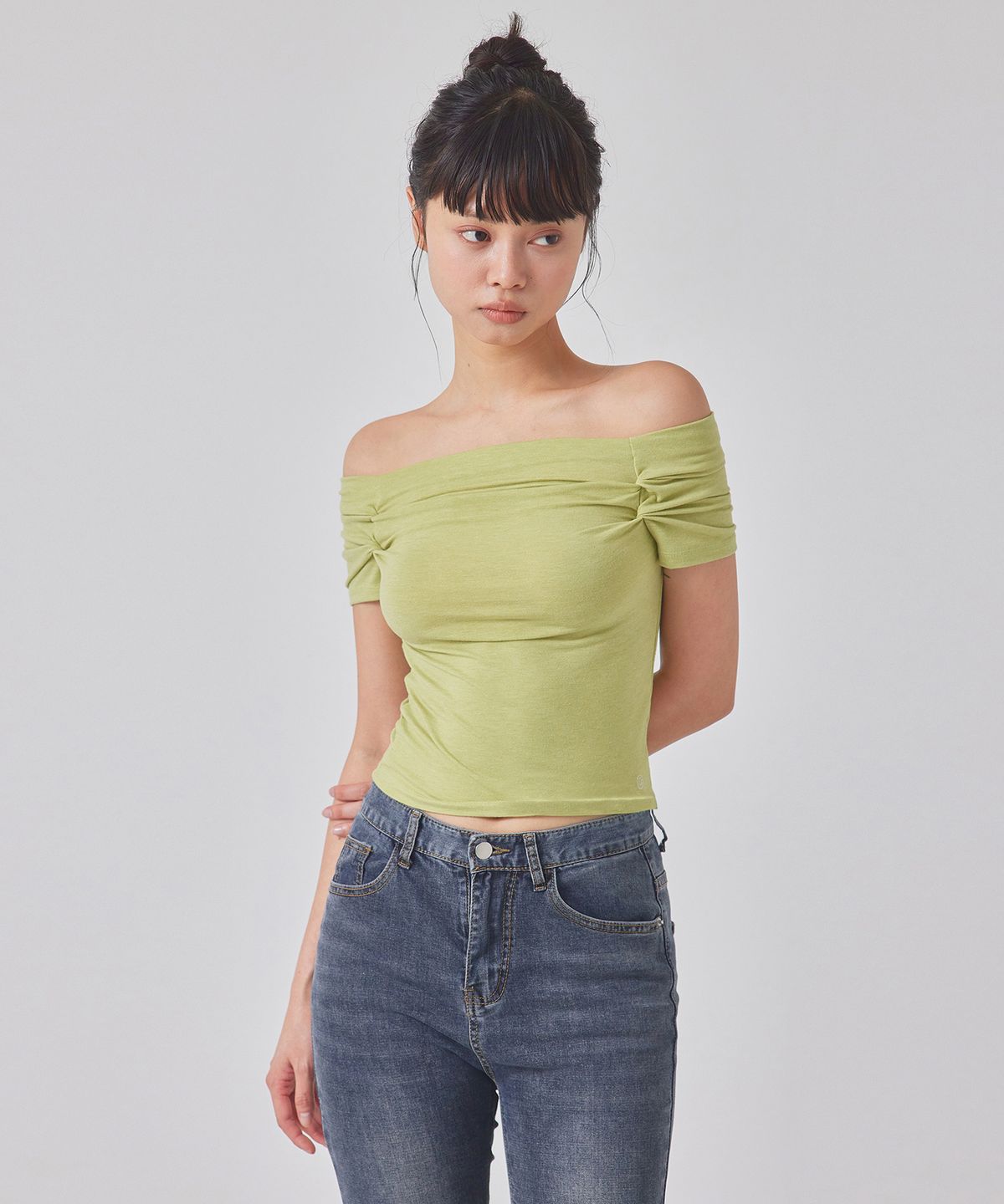 탑걸(TOPGIRL) TUCKED ARMHOLE OFF-SHOULDER TOP (SHORT ver)_T416TP110