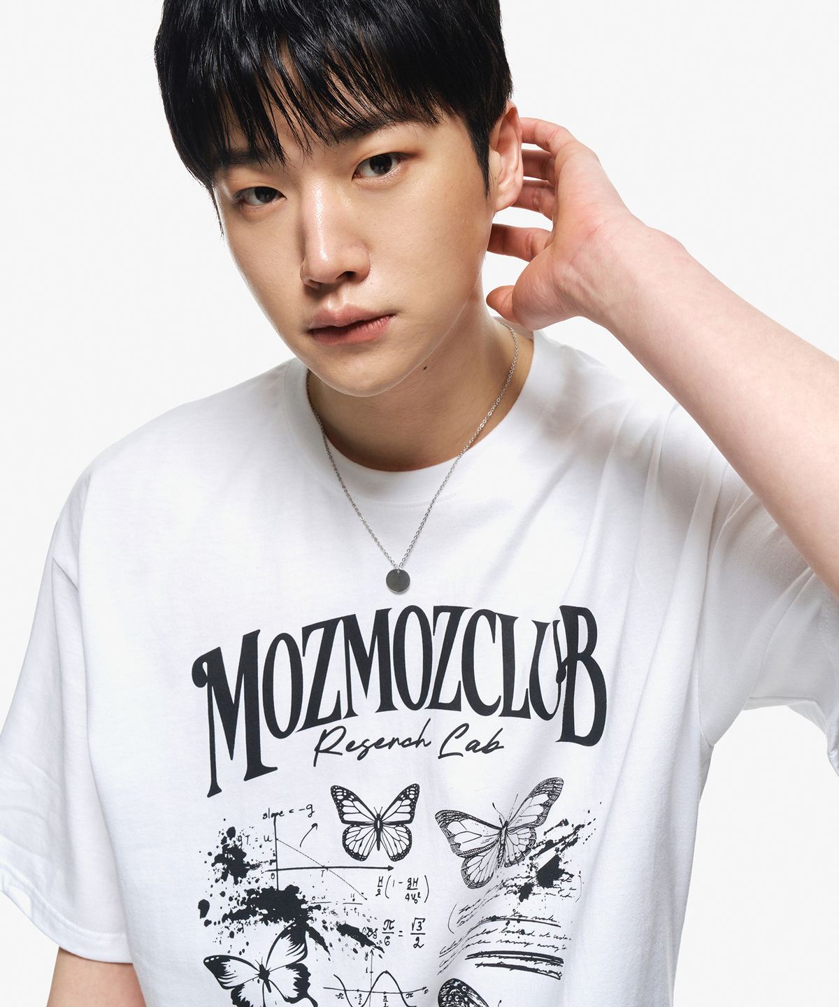 모즈모즈(MOZMOZ) 리서치랩 오버핏 반팔티셔츠 화이트