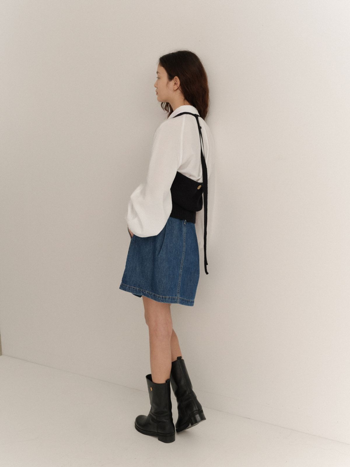 러브어스유(LOVEUSU) Kale Pintuck Denim Skirt