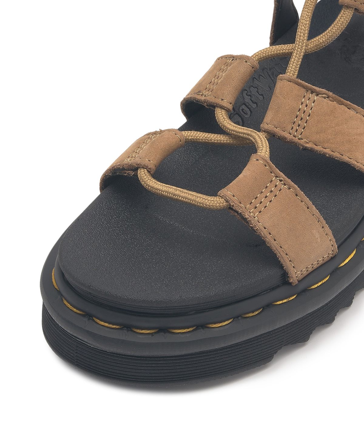 닥터마틴(DR.MARTENS) 나틸라 사바나 탄 텀블드 누벅 - 탄 / 31738439