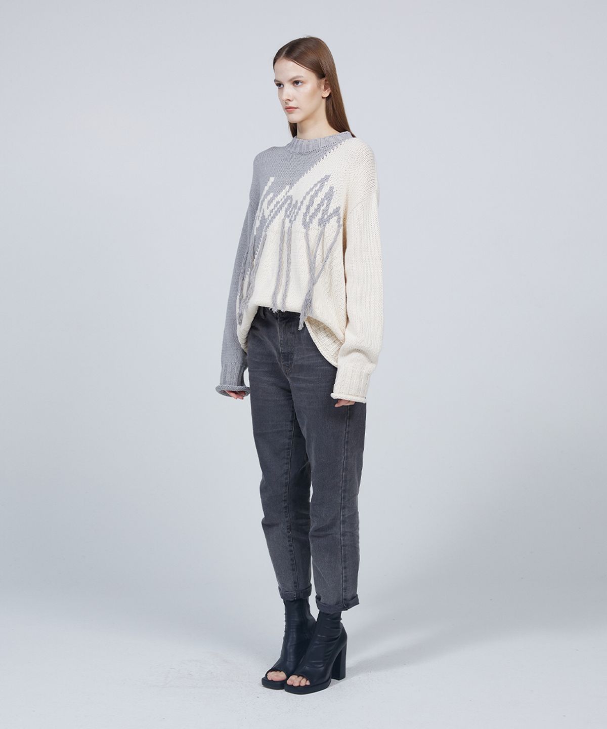 므아므(MMAM) [ESSENTIAL] Signature logo oblique knit