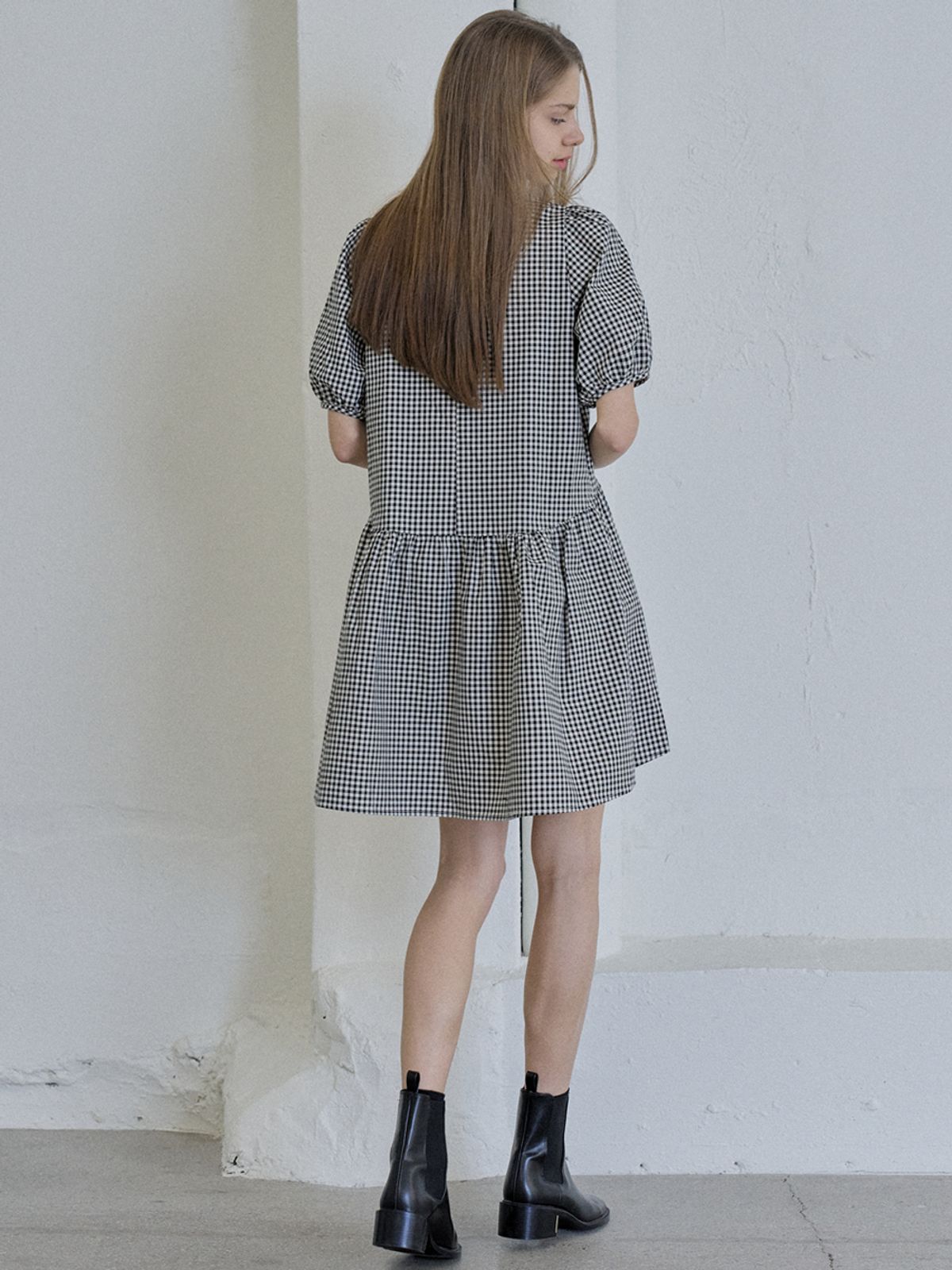 아방(AVANT-G) Check Puff Shirring Mini Dress - black