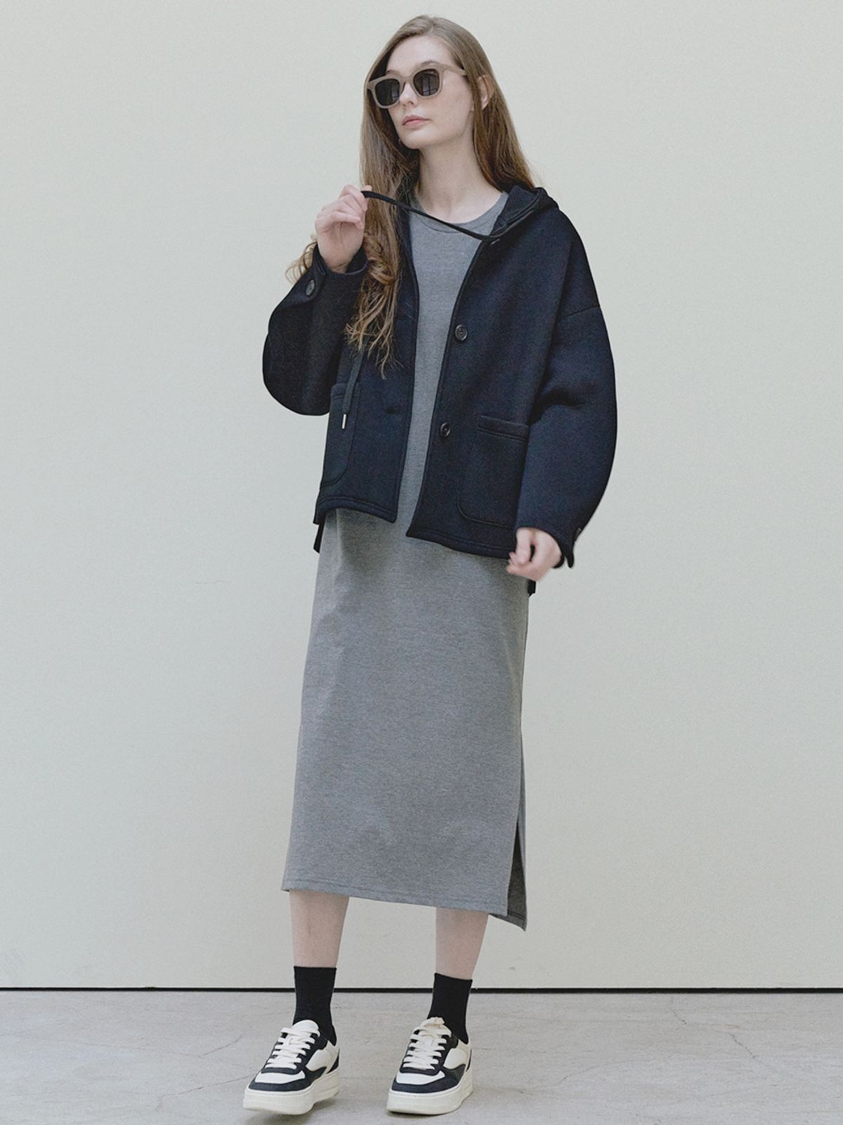 아방(AVANT-G) Dart Sleeve Logo Long Dress - charcoal