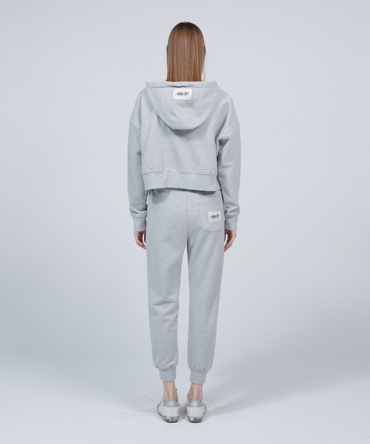 므아므(MMAM) [ESSENTIAL] Signature training jogger pants