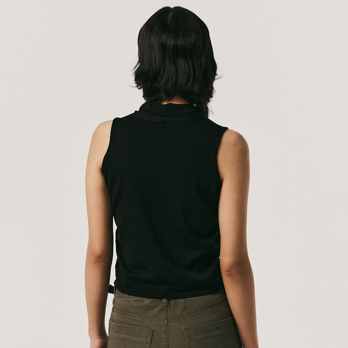 에이앤레이(AEIREI) AR_V-neck knitted vest