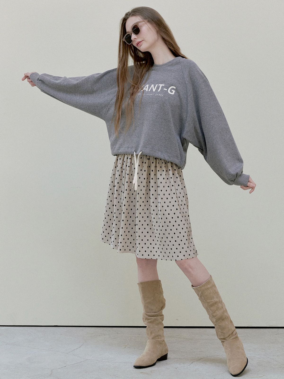아방(AVANT-G) Dot Velvet Midi Skirt - beige
