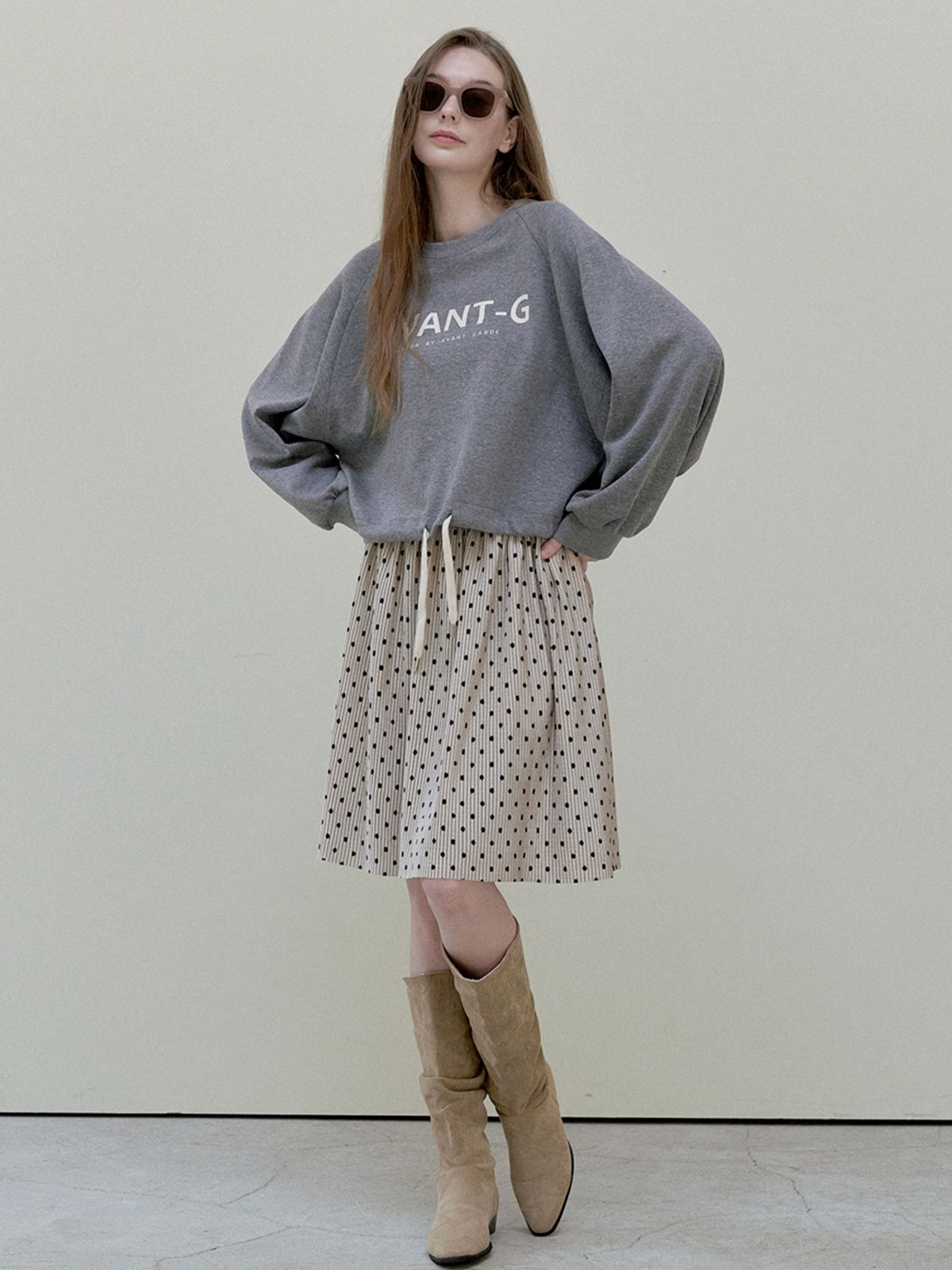 아방(AVANT-G) Dot Velvet Midi Skirt - beige