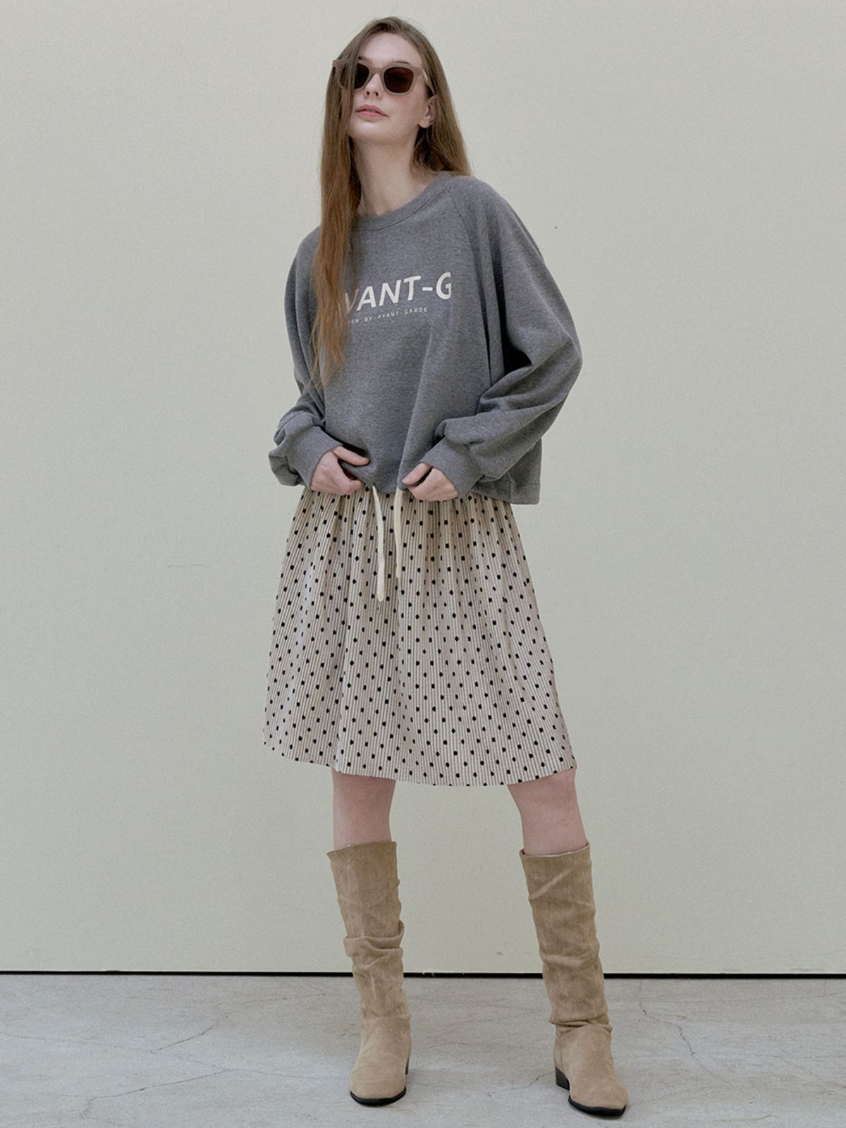 아방(AVANT-G) Dot Velvet Midi Skirt - beige