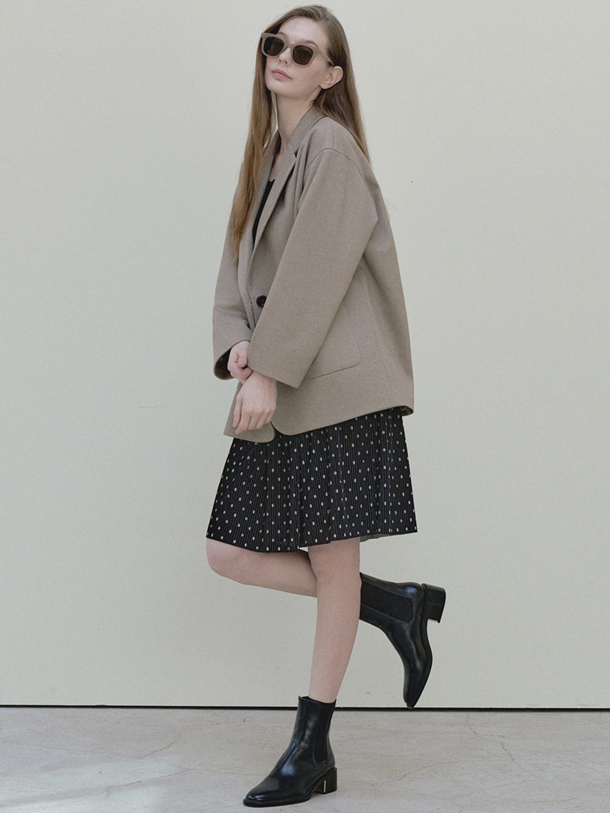아방(AVANT-G) Dot Velvet Midi Skirt - black