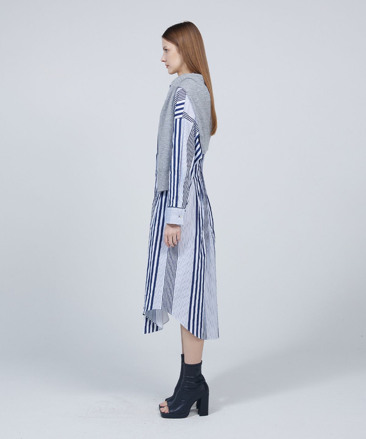 므아므(MMAM) [ESSENTIAL] Side pleated stripe shirt dress