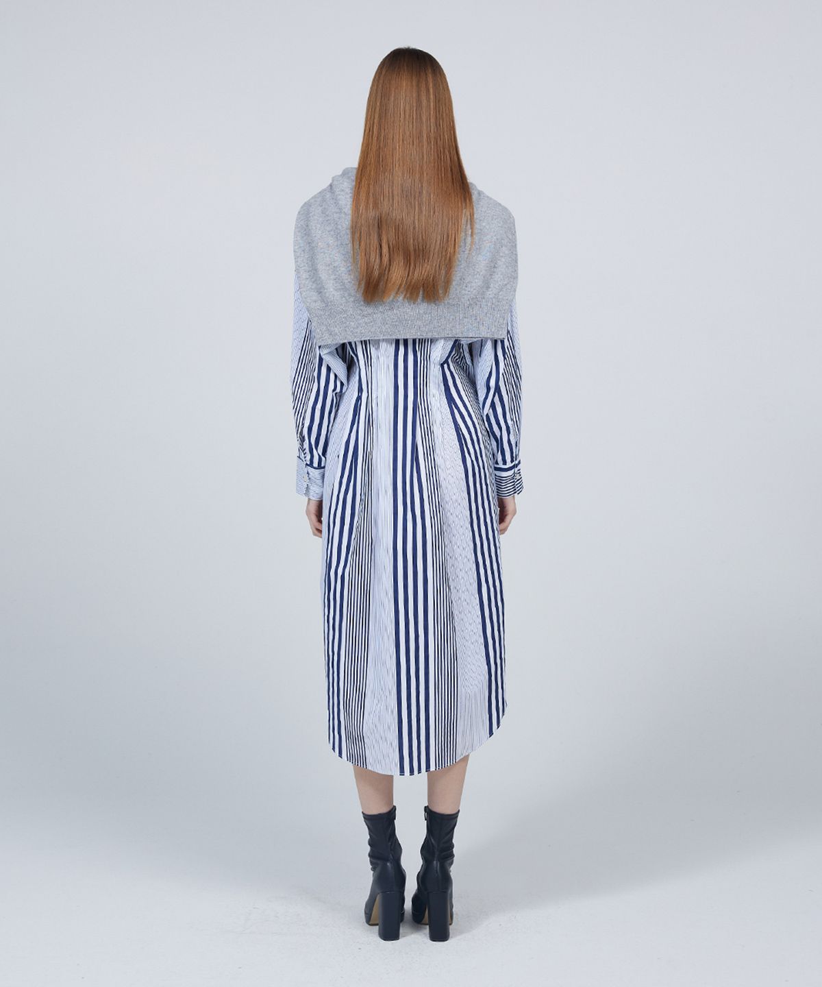 므아므(MMAM) [ESSENTIAL] Side pleated stripe shirt dress