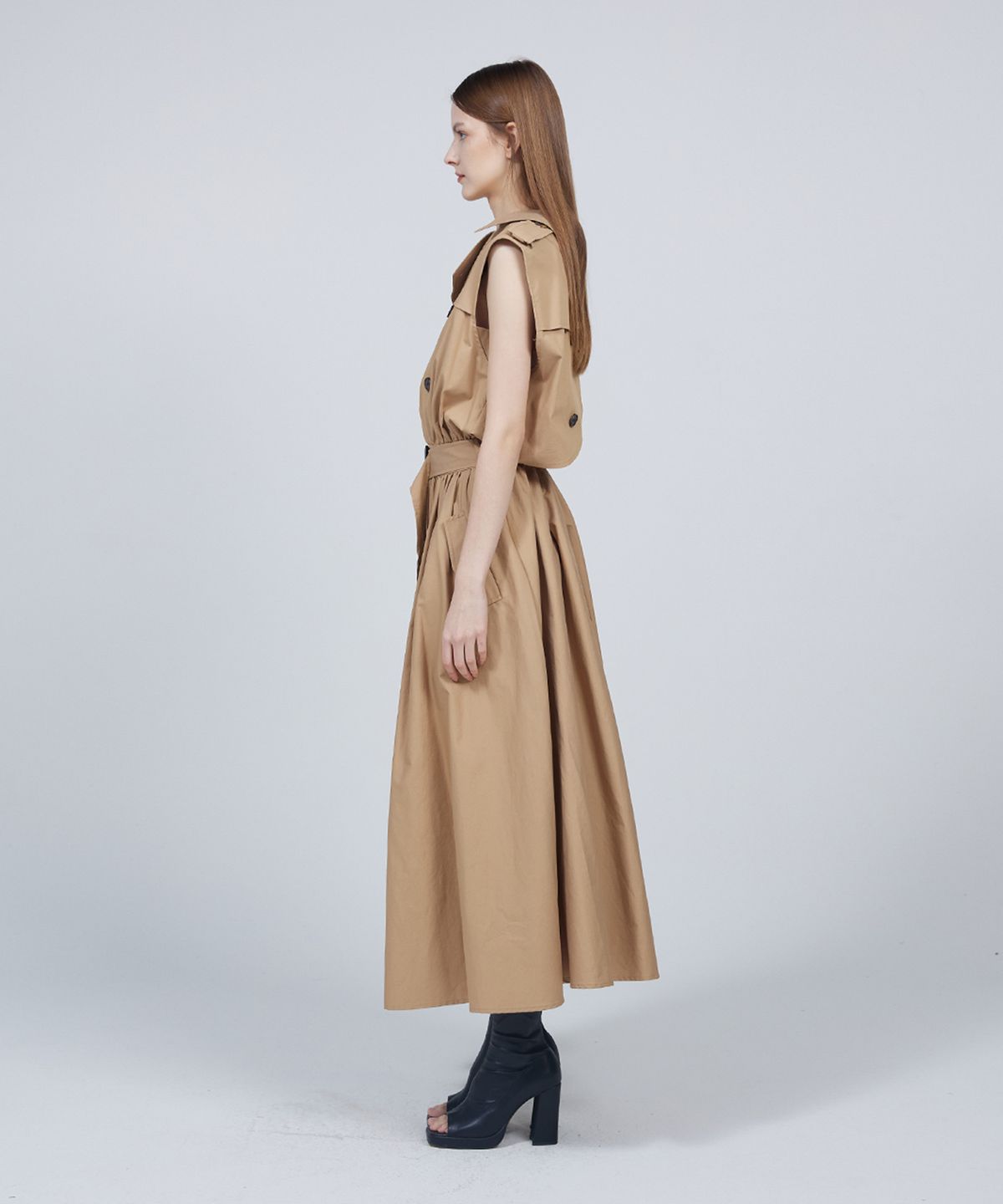 므아므(MMAM) Signature sleeveless trench coat dress