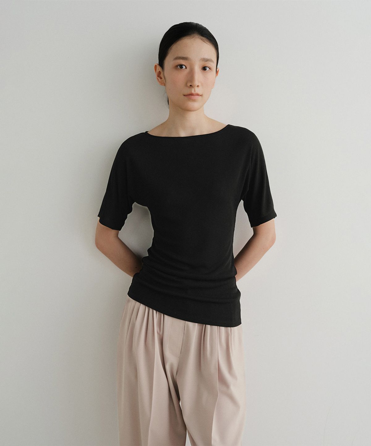 이아(EAAH) SILK RIB T-SHIRT (BLACK)
