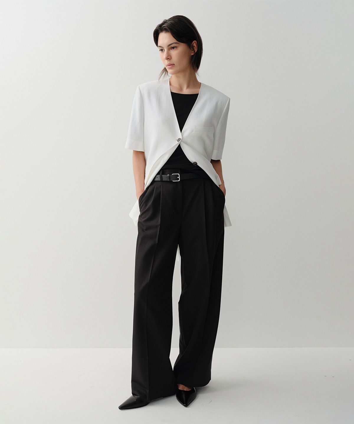 이아(EAAH) SS WIDE TUCK PANTS (BLACK)
