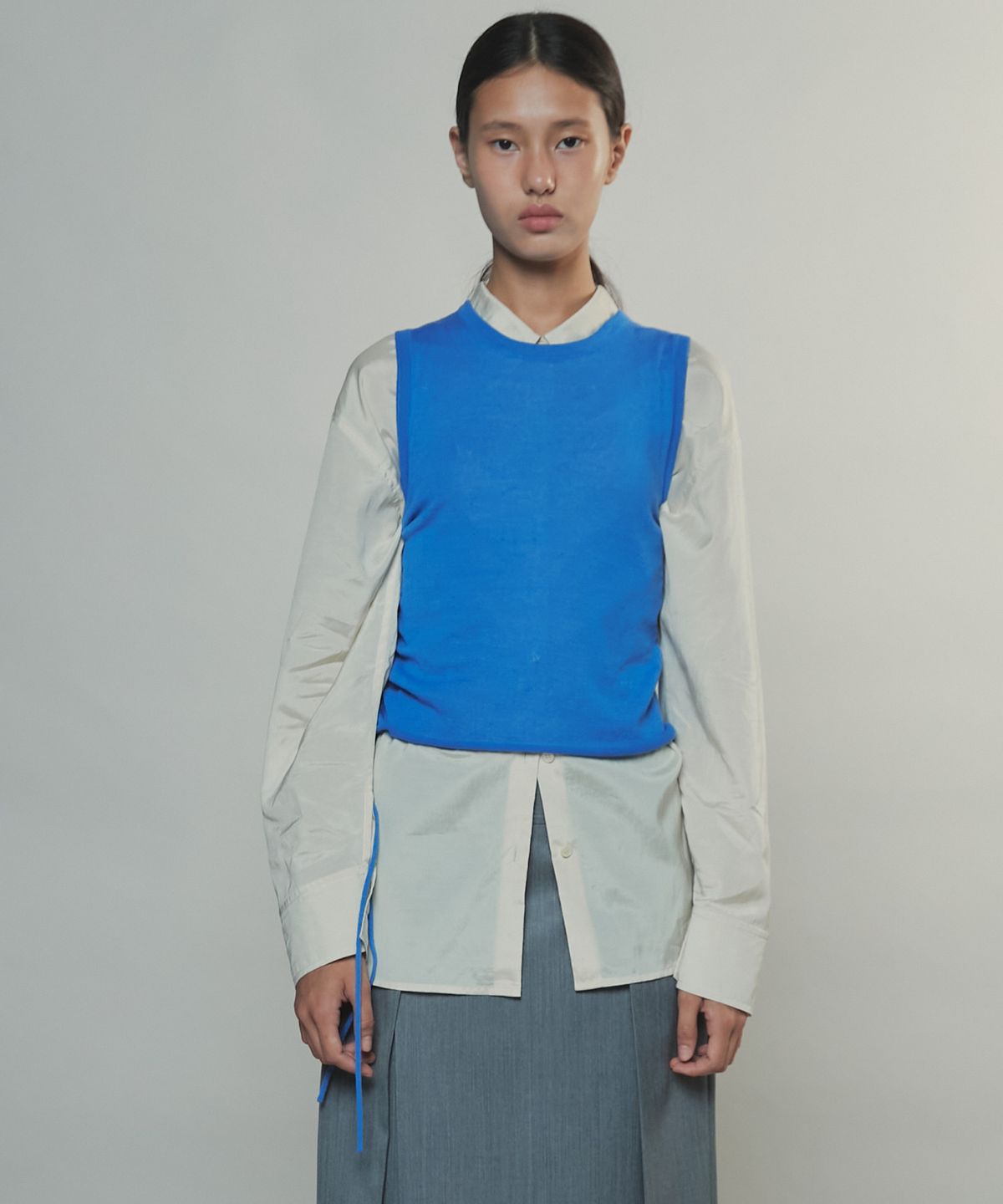 엔오르(EN OR) DRAWSTRING SHIRRING TOP - BLUE