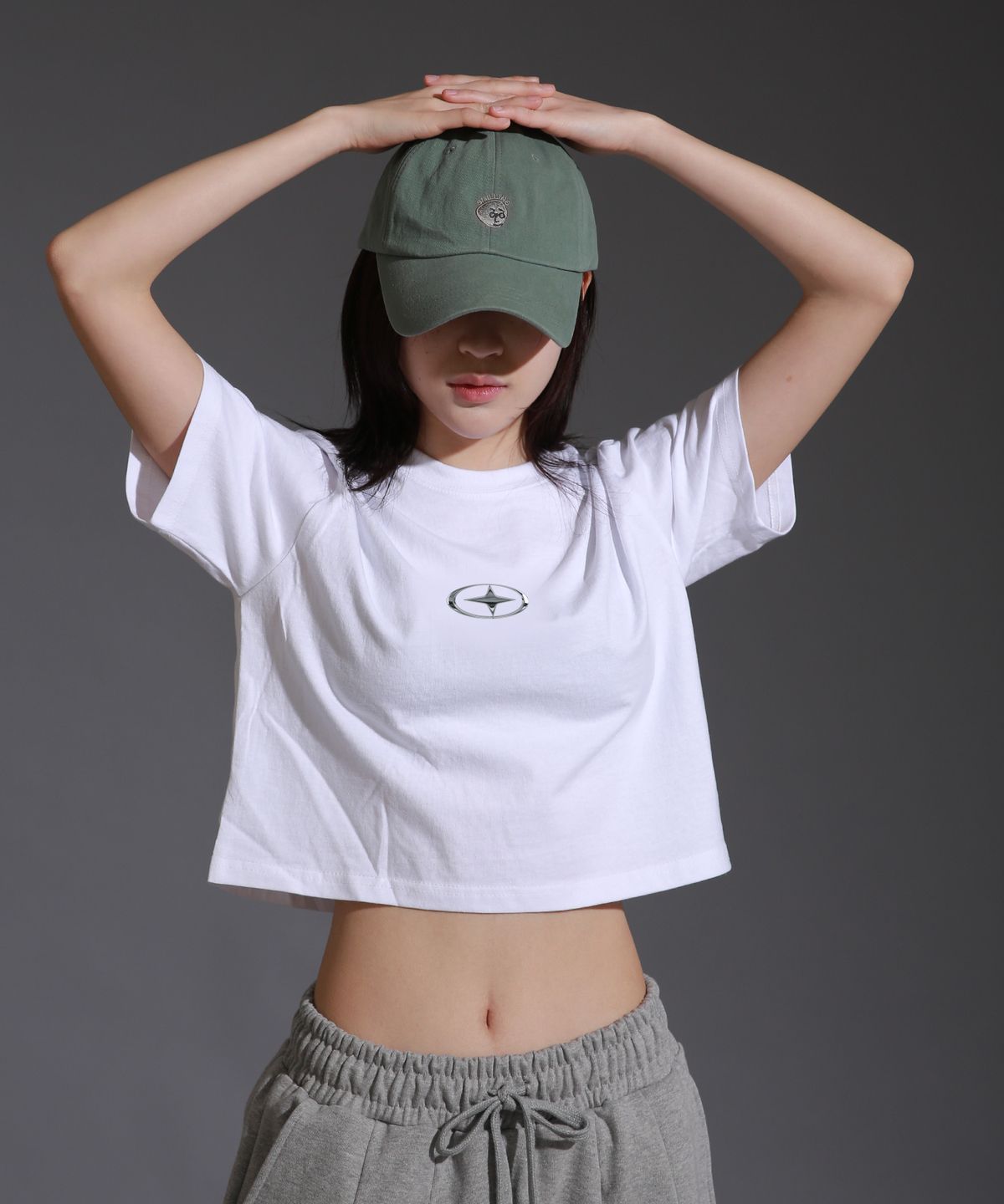 라이크더모스트(LIKE THE MOST) 우먼 스몰 실버스타 레귤러 크롭 반팔티셔츠_화이트
