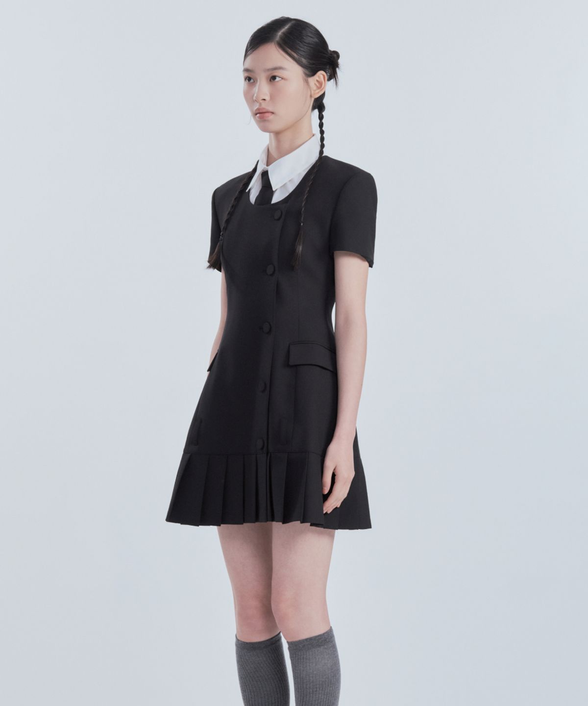 마우솔레움(MAU SOLEUM) [기장 선택] Jenn Round Neck Pleated Half-Sleeve Suit Jacket Dress - Black