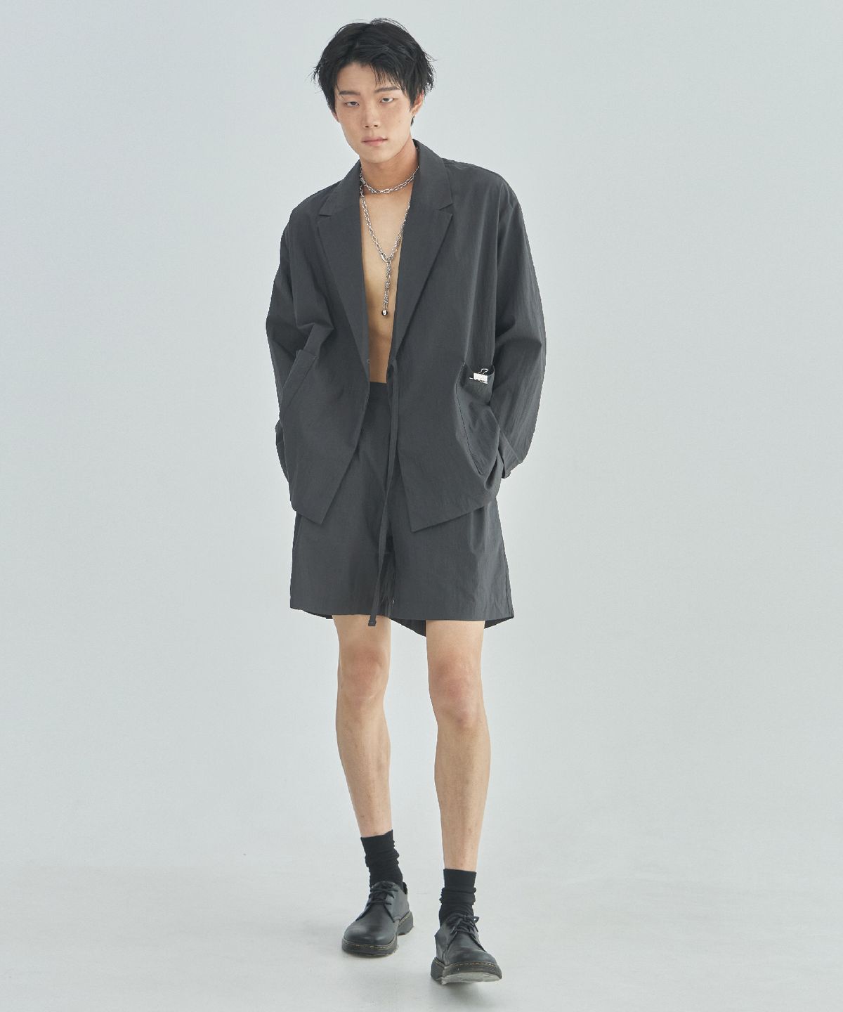 라드에디션(LAD EDITION) 로움 쇼츠_차콜
