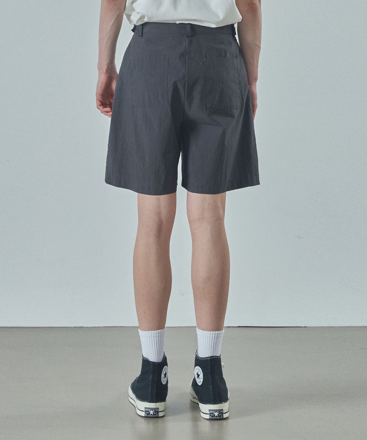 라드에디션(LAD EDITION) 로움 쇼츠_차콜