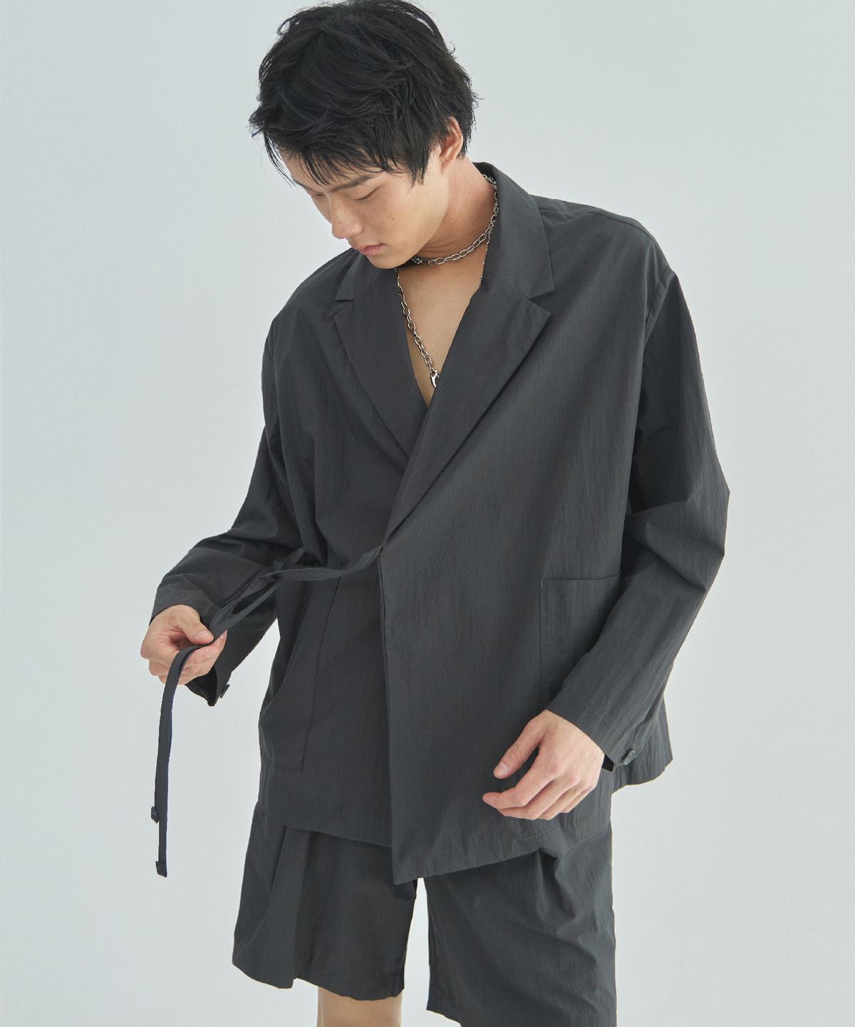 라드에디션(LAD EDITION) 로움 셔츠 자켓_차콜