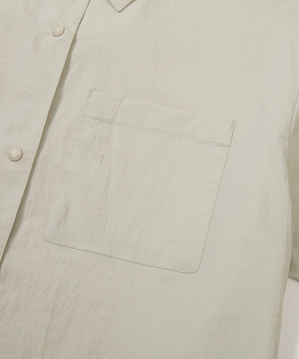 스노우피크 어패럴(SNOWPEAK APPAREL) 루트 여성 세미 크롭 포켓 반팔 셔츠 Light Beige (S24MWRSH61)