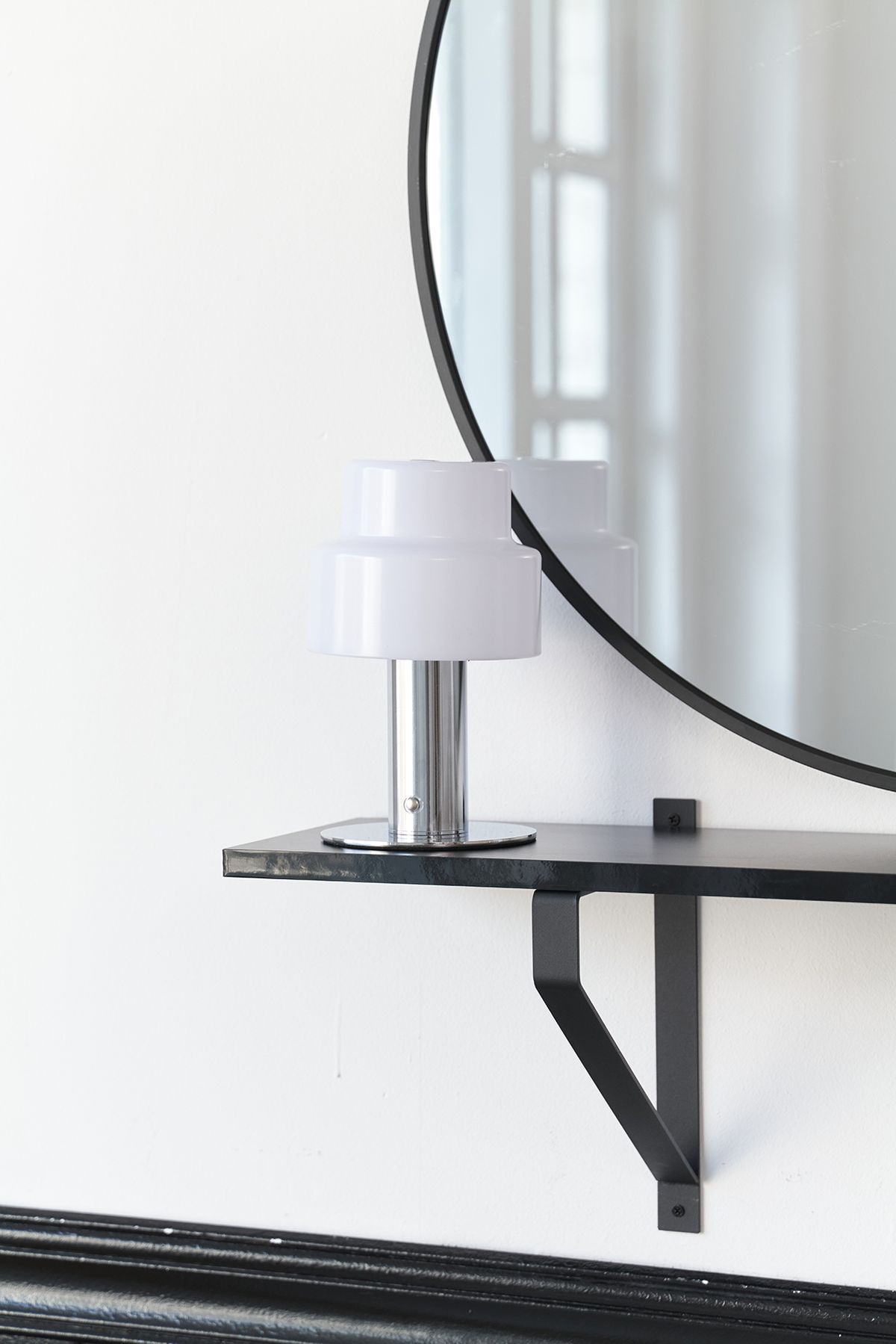 아노에틱(ANOETIC) SIGMA CAKE PORTABLE STAND LAMP_SILVER