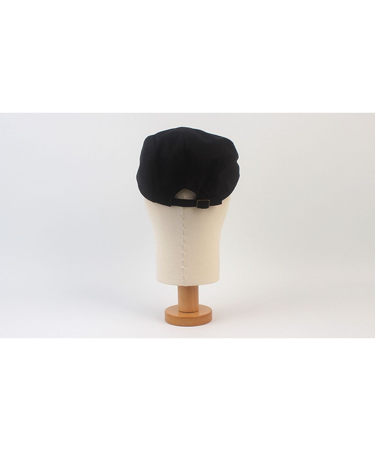 유니버셜 케미스트리(UNIVERSAL CHEMISTRY) Simple Linen Black Huntingcap 베레모