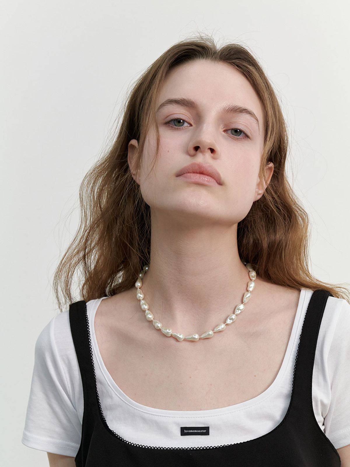 러브미몬스터(LOVE ME MONSTER) Baroque Pearl Sheer Ribbon Necklace (L241MNK010)