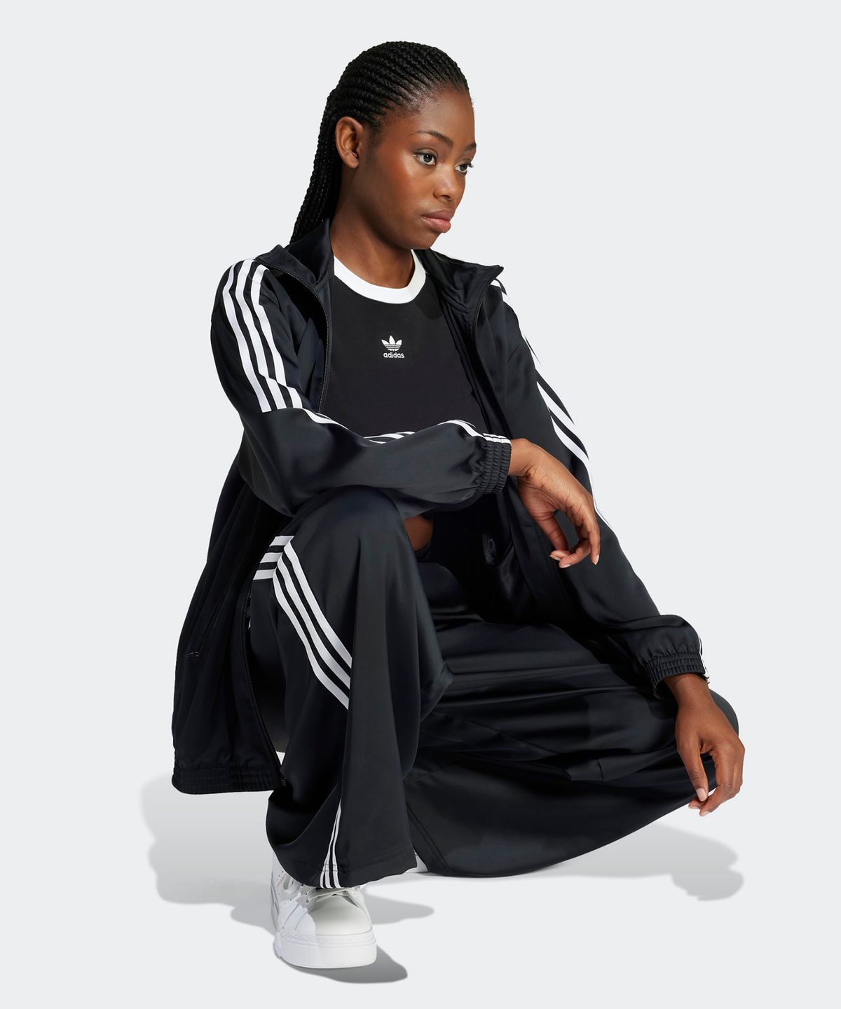 아디다스(ADIDAS) 새틴 와이드 레그 트랙 팬츠 - 블랙:화이트 / IU2520