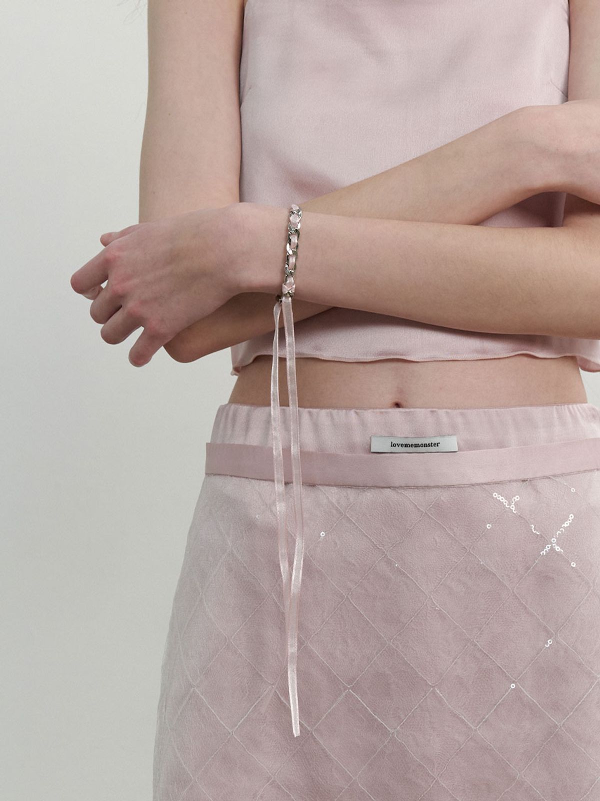 러브미몬스터(LOVE ME MONSTER) Sheer Long Ribbon Chain Bracelet (L241MBC030)