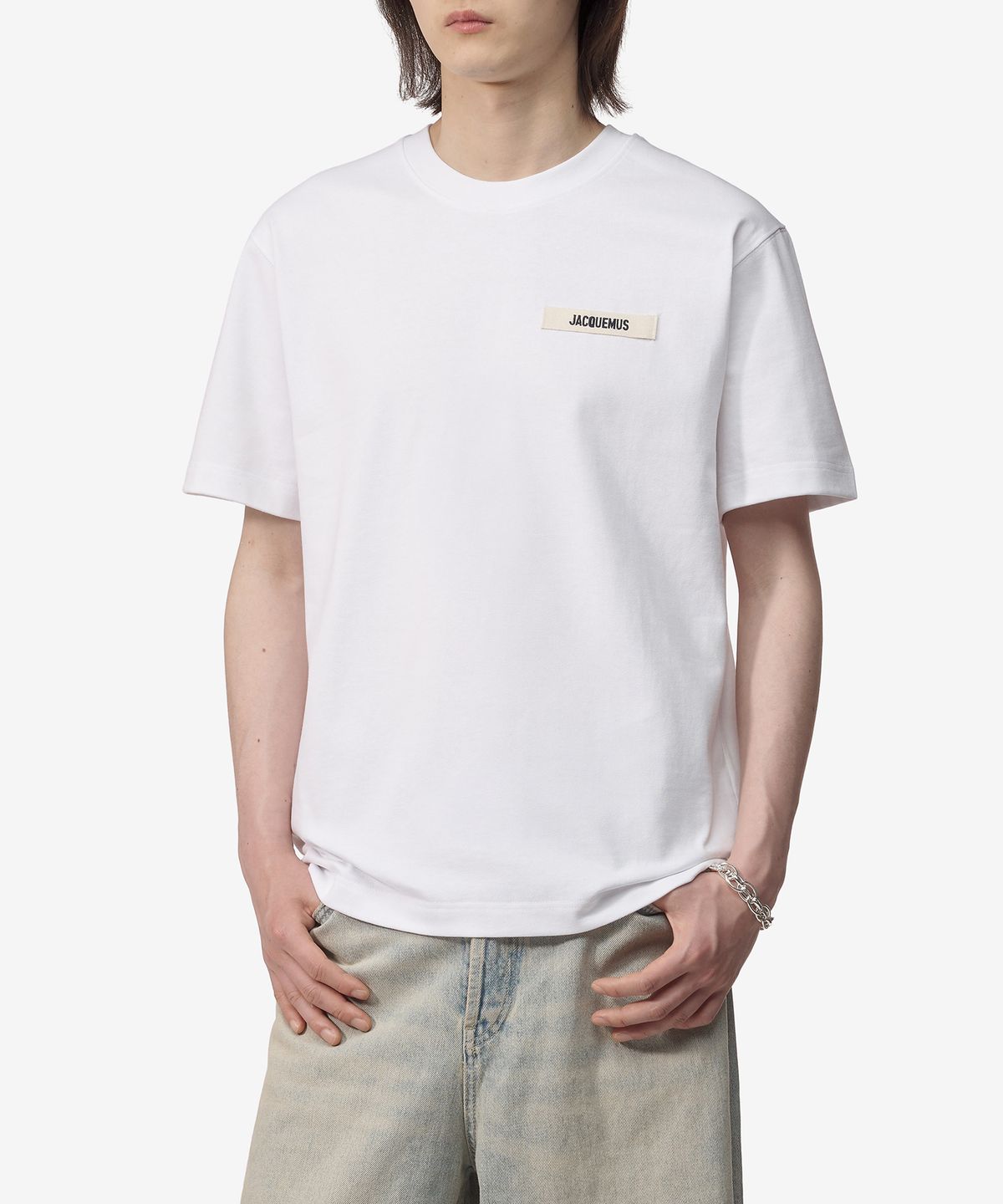 자크뮈스(JACQUEMUS) 남성 르 티셔츠 그로스 그레인 반소매 티셔츠 - 화이트 / 245JS2082125100