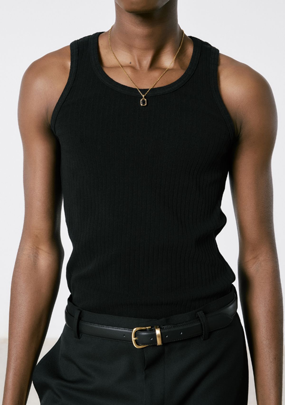 세비지(SAVAGE) Ribbed Sleeveless Top - Black