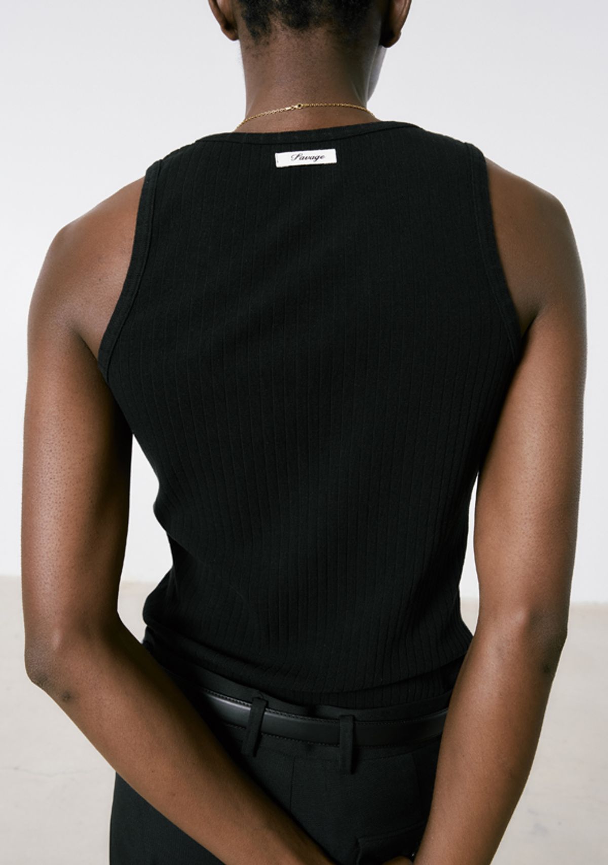 세비지(SAVAGE) Ribbed Sleeveless Top - Black
