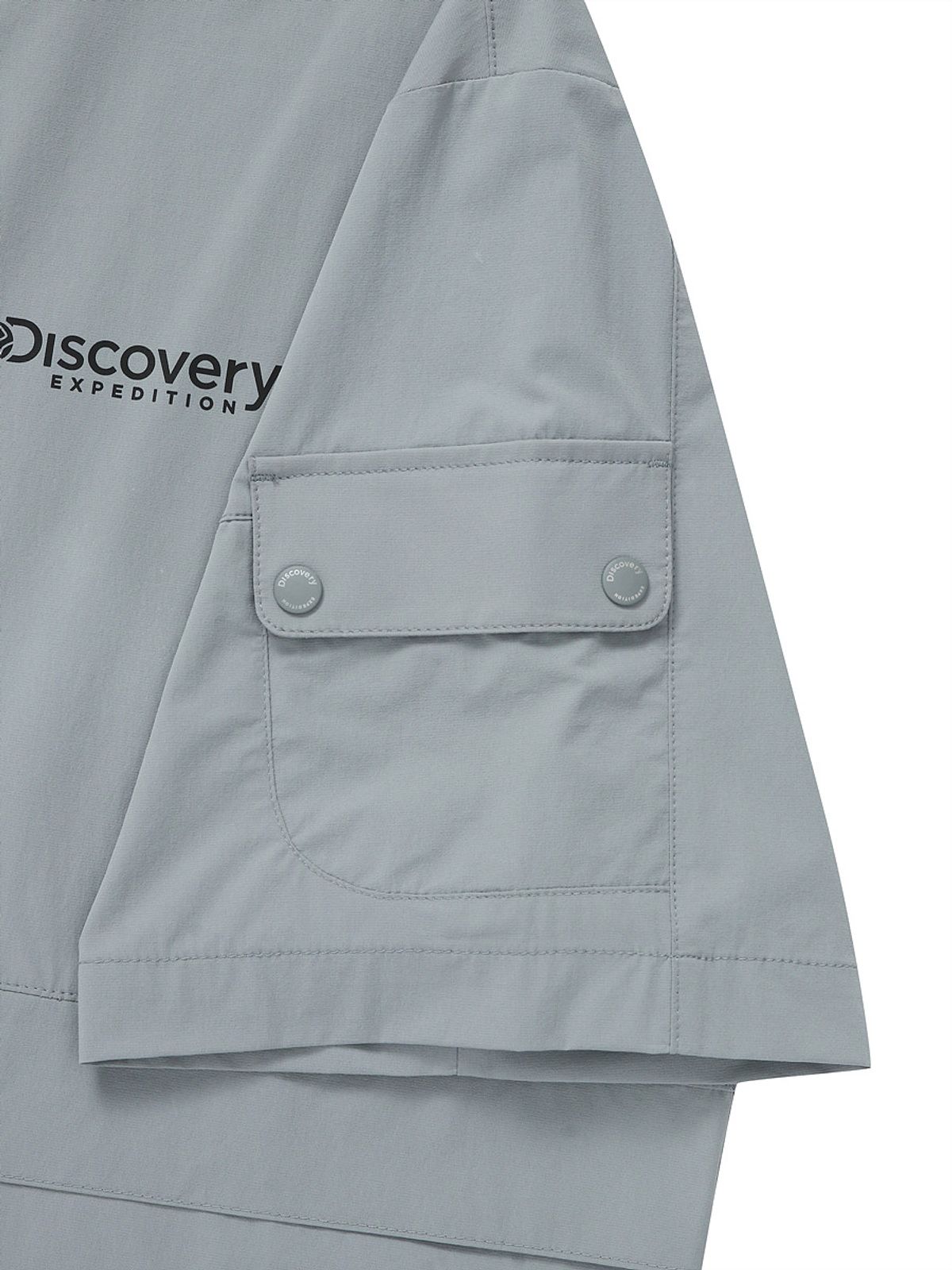 디스커버리 익스페디션(DISCOVERY EXPEDITION) 우븐 폴튼 반팔 후디드 아노락 (GREY)