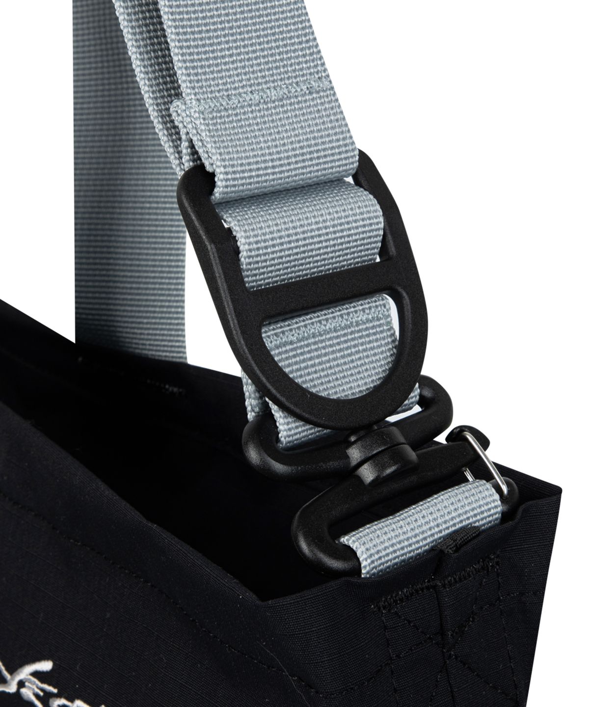 예스아이씨(YESEYESEE) Y.E.S Rushed Assist Bag Black