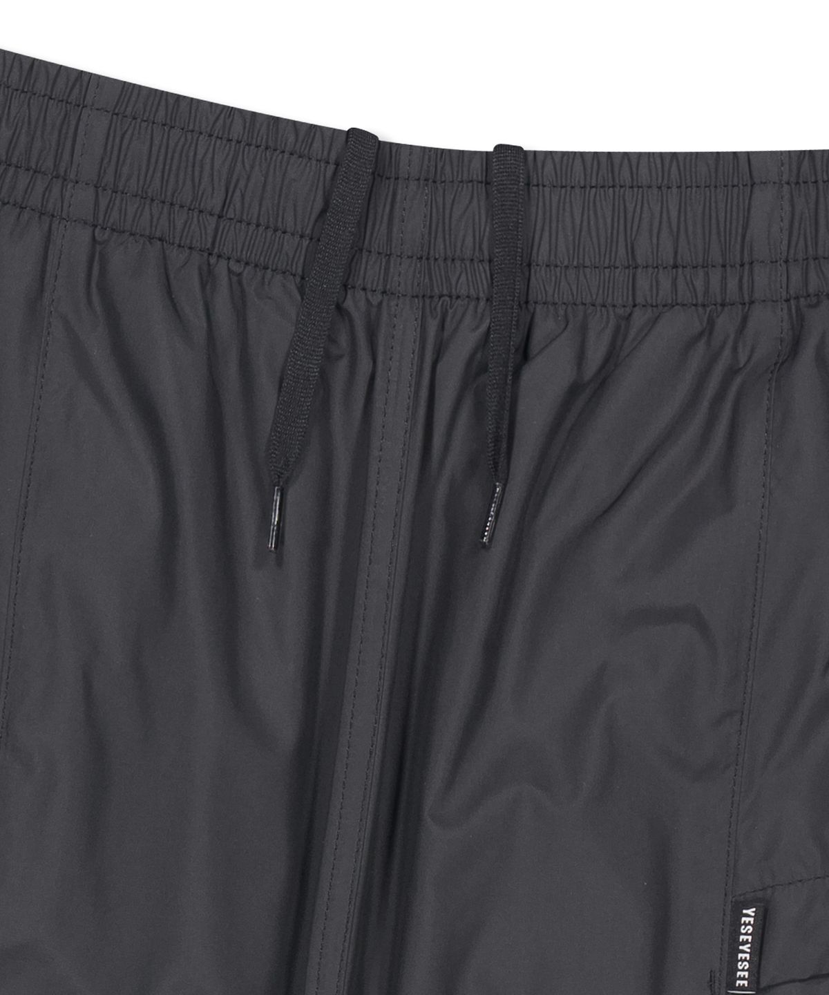 예스아이씨(YESEYESEE) Paneled Comfort Shorts Black