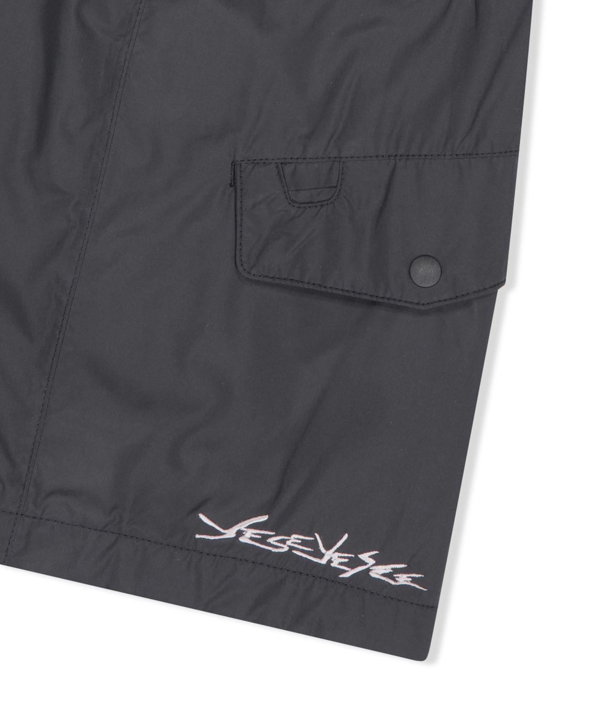 예스아이씨(YESEYESEE) Paneled Comfort Shorts Black