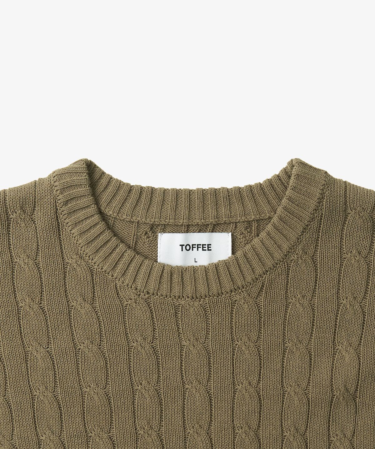 토피(TOFFEE) 클래식 케이블 라운드넥 하프 니트 (KHAKI BEIGE)