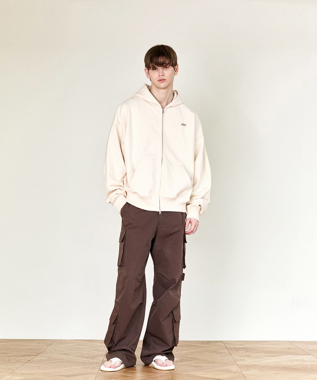 호이테(HEUTE) HET SIGNATURE HOODIE ZIP-UP (CREAM)