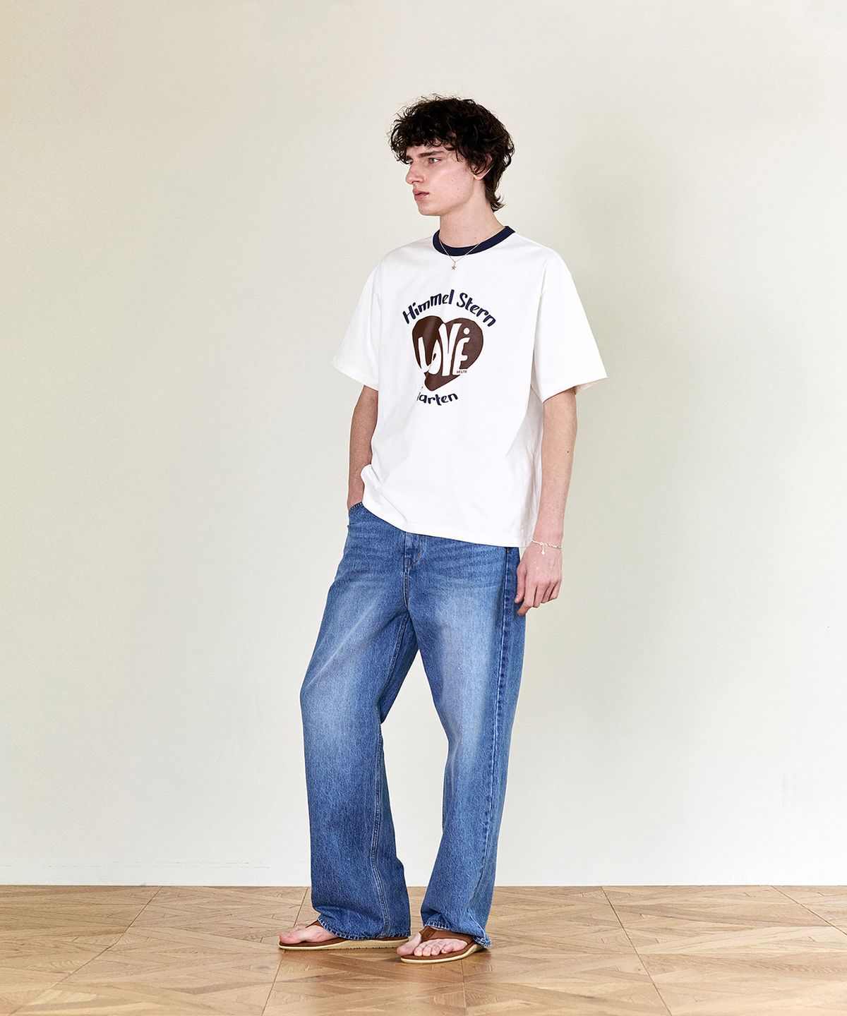호이테(HEUTE) HET LOGO LOVE T-SHIRTS (WHITE)