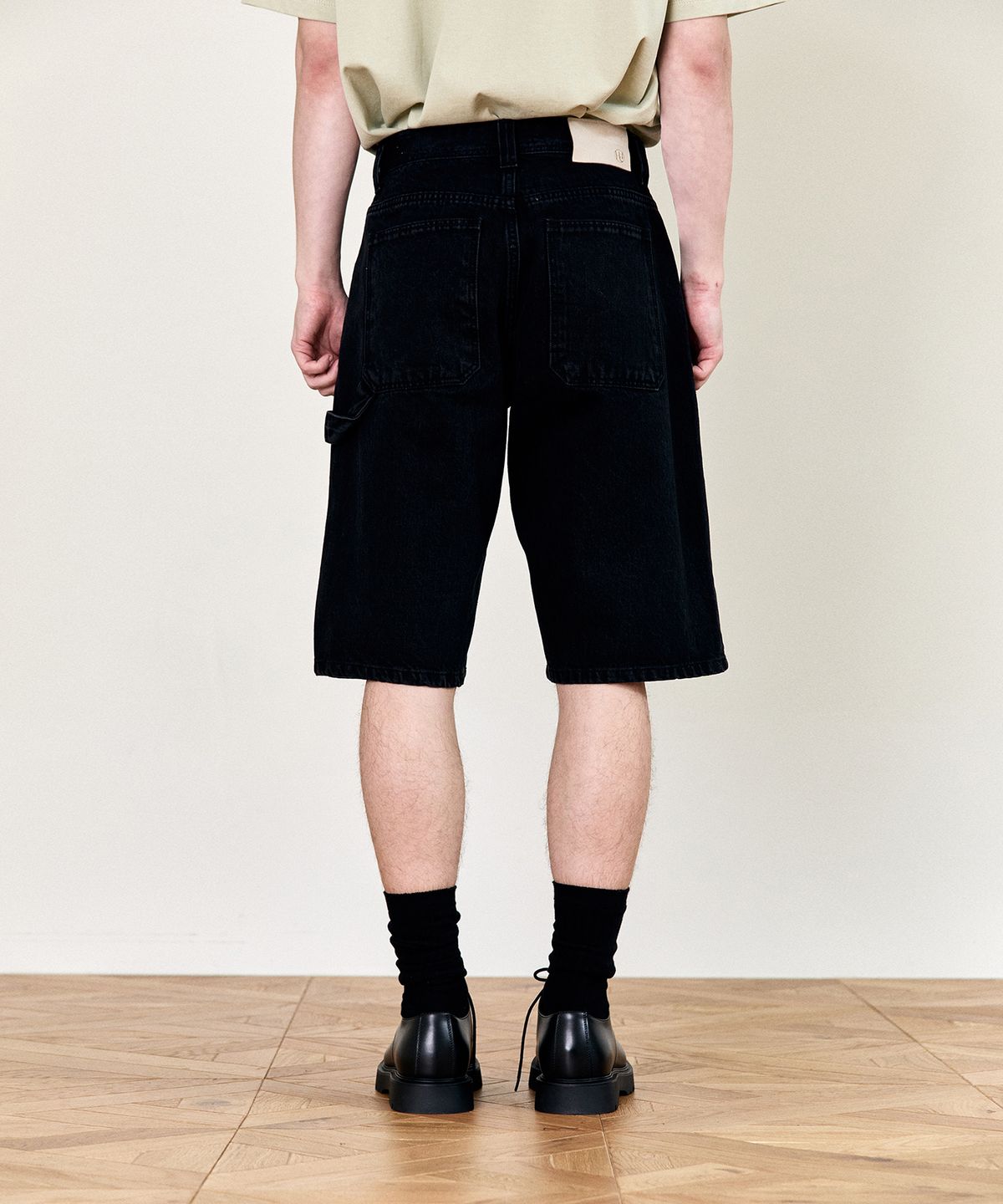 호이테(HEUTE) HET REPAIR WORK BERMUDA SHORTS (BLACK)