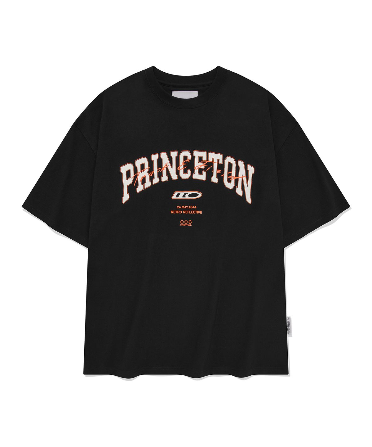 디써티원(DTHIRTYONE) Princeton Overlay Print T-shirt (BLACK)